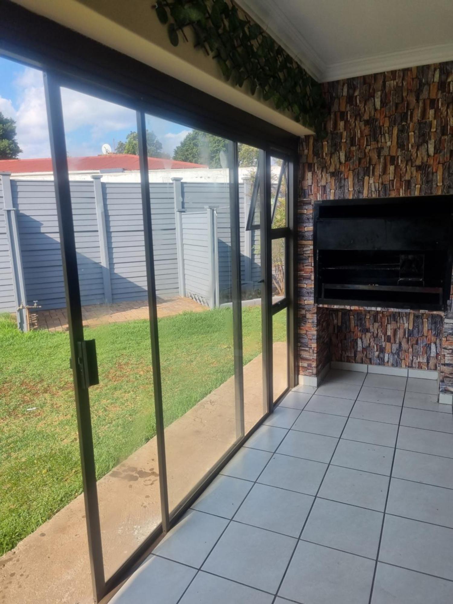 Jazreel B&B Vanderbijlpark Buitenkant foto